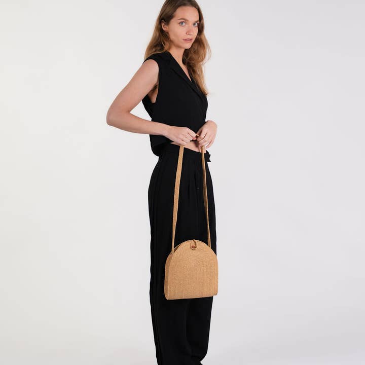 Natural Kashvi Seagrass Crossbody Bag for wholesale on Faire