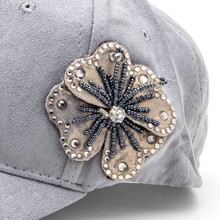 Artini Accessories – Großhandel Basecap – Damen – Modische Kappe aus Veloursleder mit Perlen3