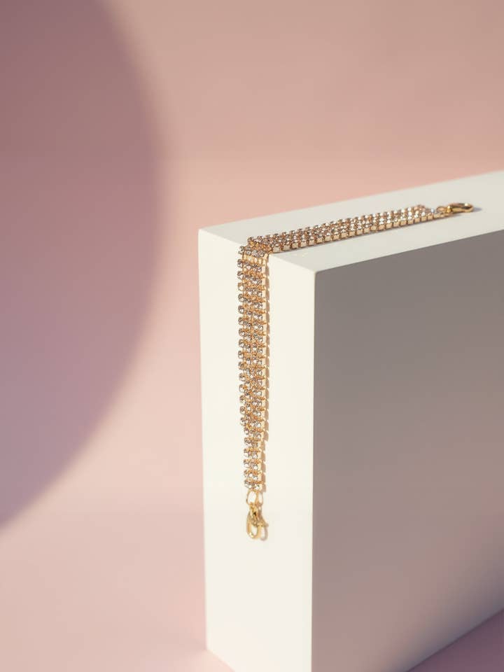 Bracciale con Cristalli Tondi e Affusolati per la vendita all'ingrosso da parte di Arya Jewellery Wholesale