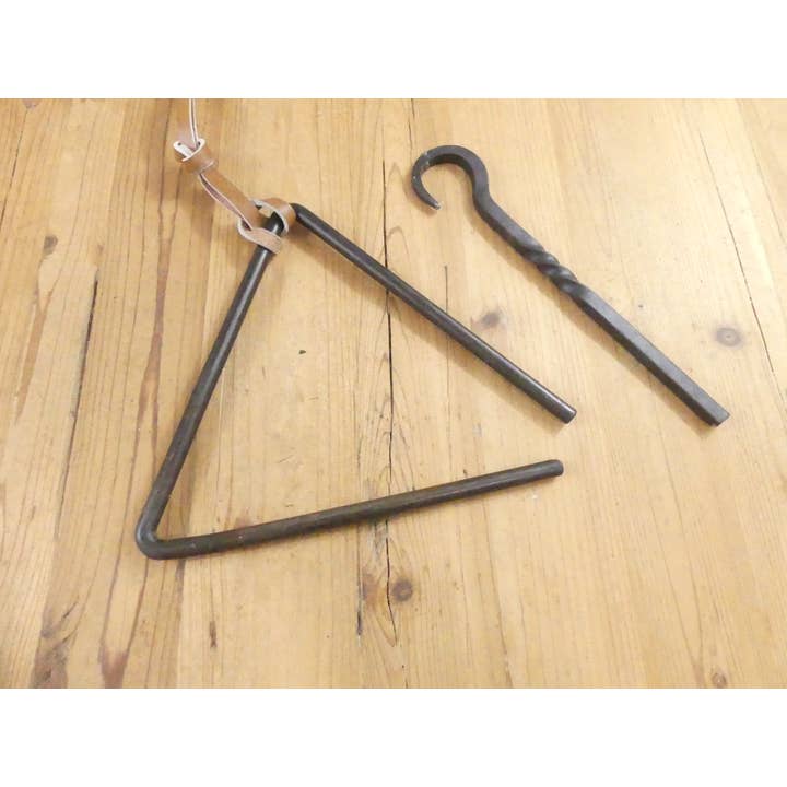 Midwest Craft House - Wholesale Bell - HAND FORGED TRIANGLE / CHUCKWAGON DINNER BELL
