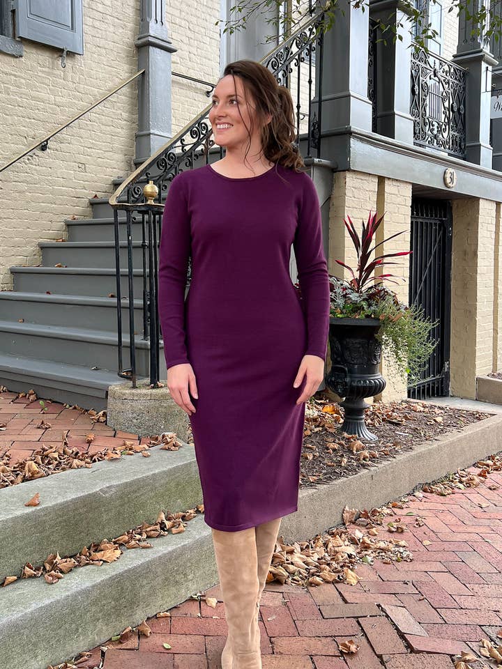 VESTIDO SUÉTER CON ESCOTE REDONDO QUINN EVERYDAY EN MORADO OSCURO para venta al por mayor de Jupe De Abby