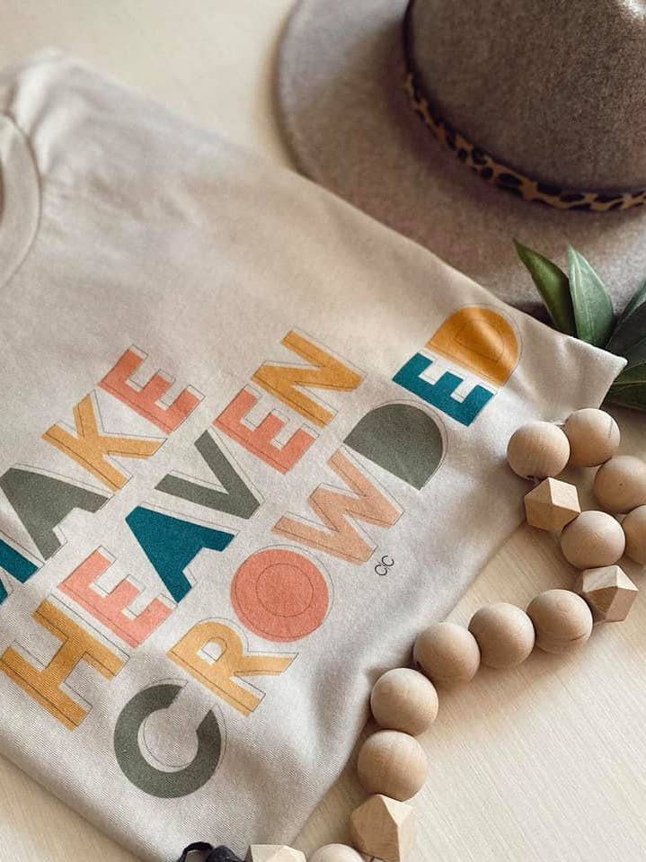 T-shirt grafica affollata Make Heaven per la vendita all'ingrosso da parte di Whitney | Chaudoin Creations