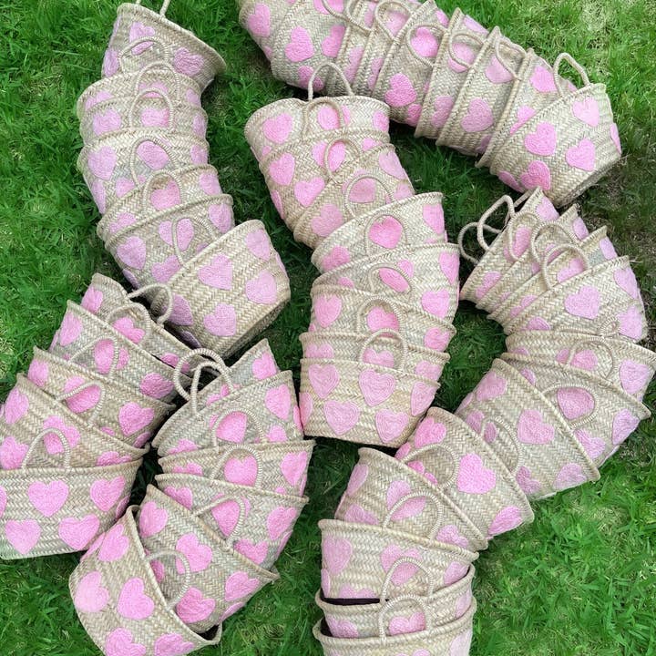MIRAMAR Store - Wholesale Basket - Handwoven Basket with Pink Hearts3