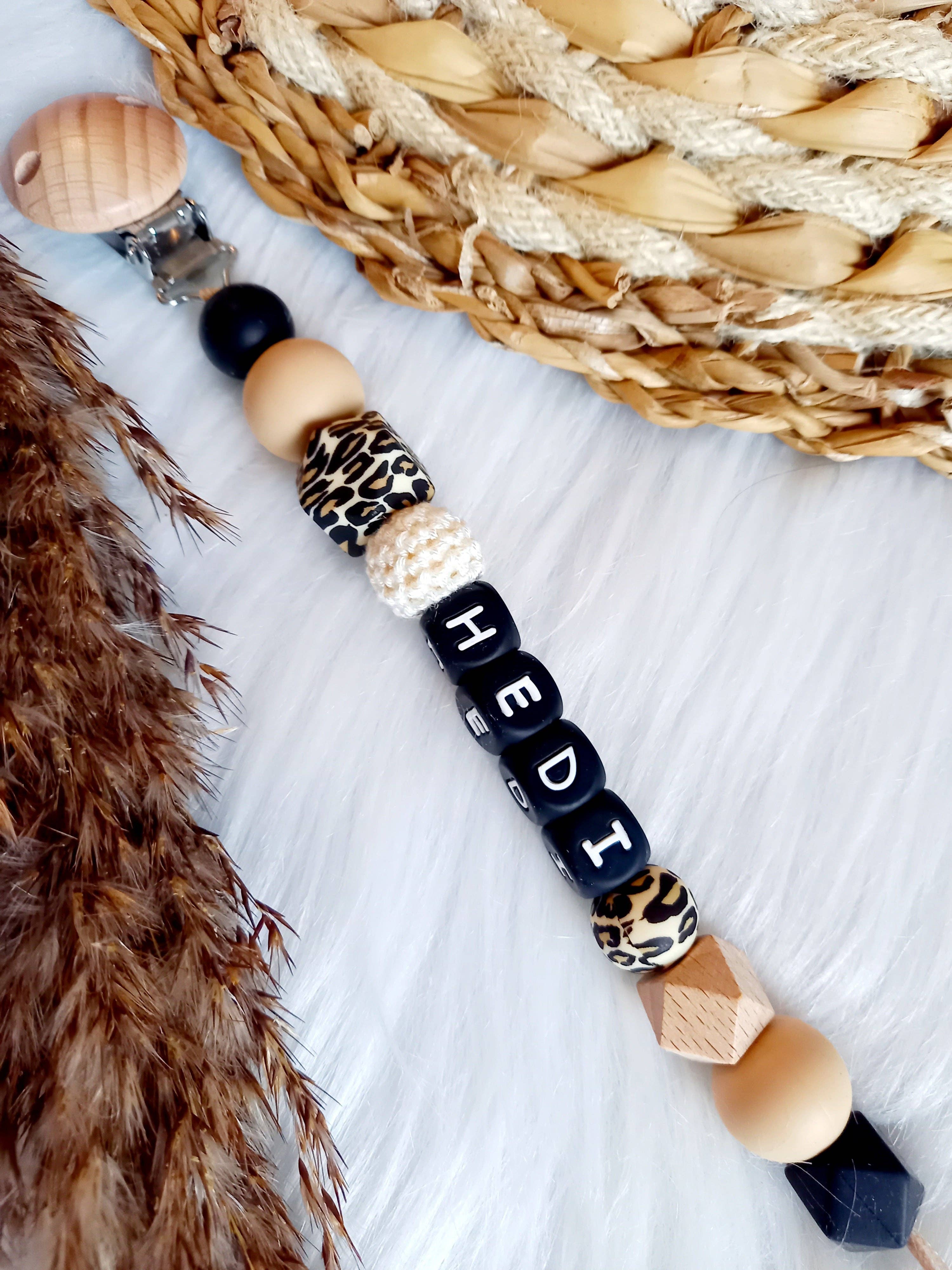 Happy by Lies - Wholesale Fopspeenclip - Baby - Speenkoord met naam - Luipaard, zwart, zand2