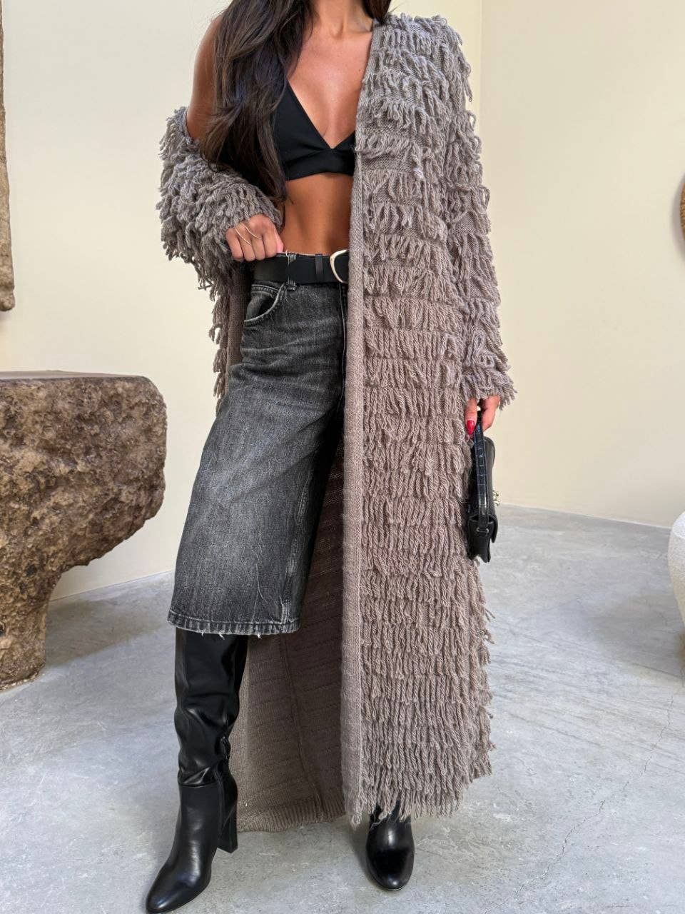 Design company-Fatma Balkir – wholesale Rock - Dam – Överdimensionerad lång fluffig stickad kappa – Mjuk lurvig koftjacka0