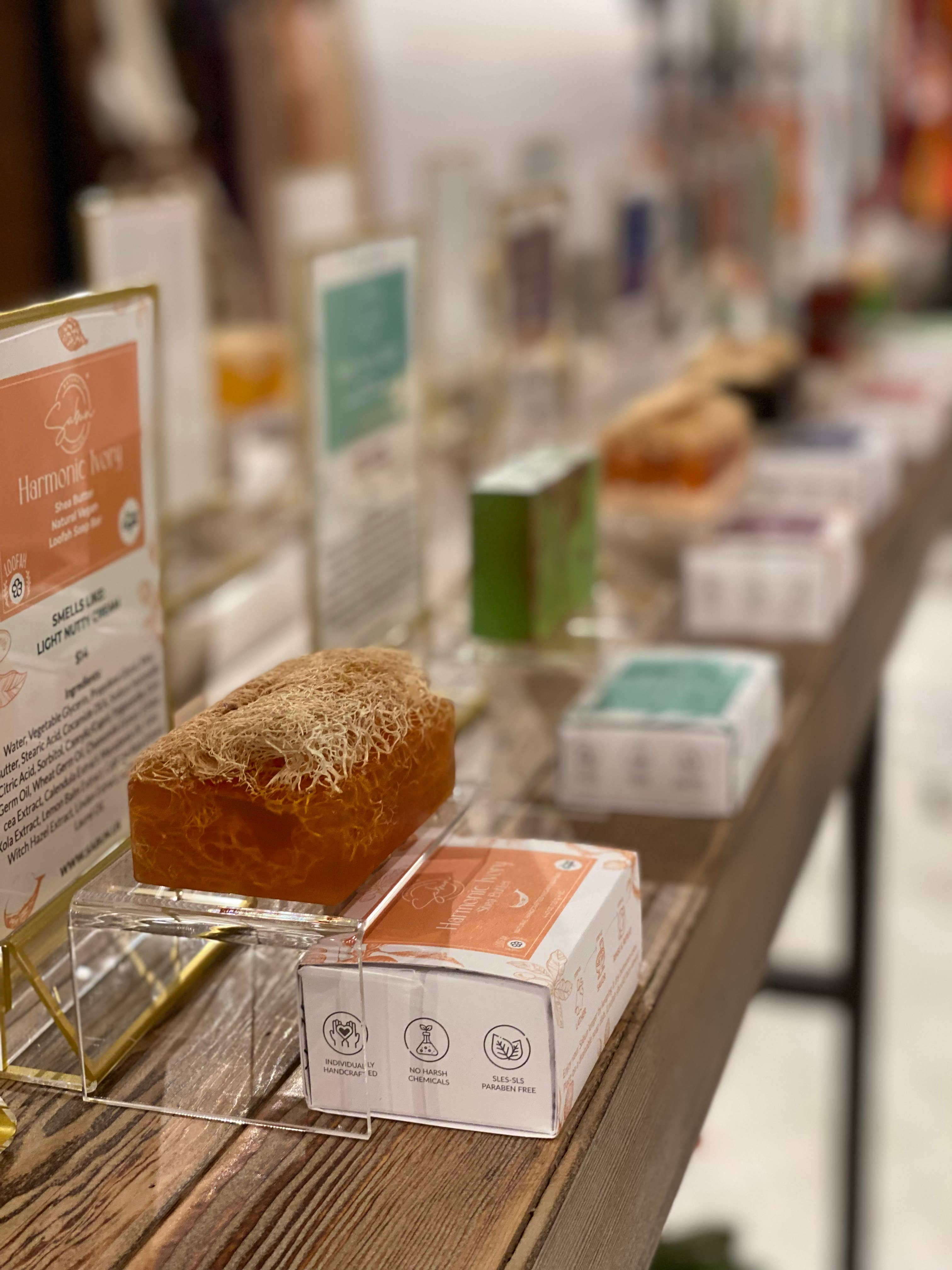 SABUN CO. - Wholesale Zeepblok - Natuurlijke handgemaakte Loofah-zeep11