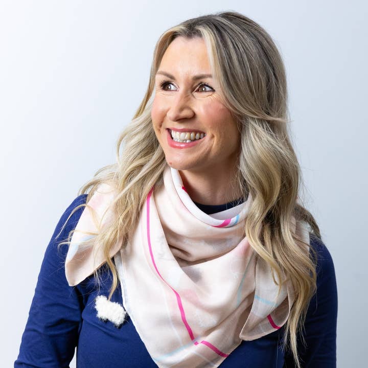 Hairy Coo – wholesale Scarf – Women's – Woolly Ewe Scarf - Pebble2