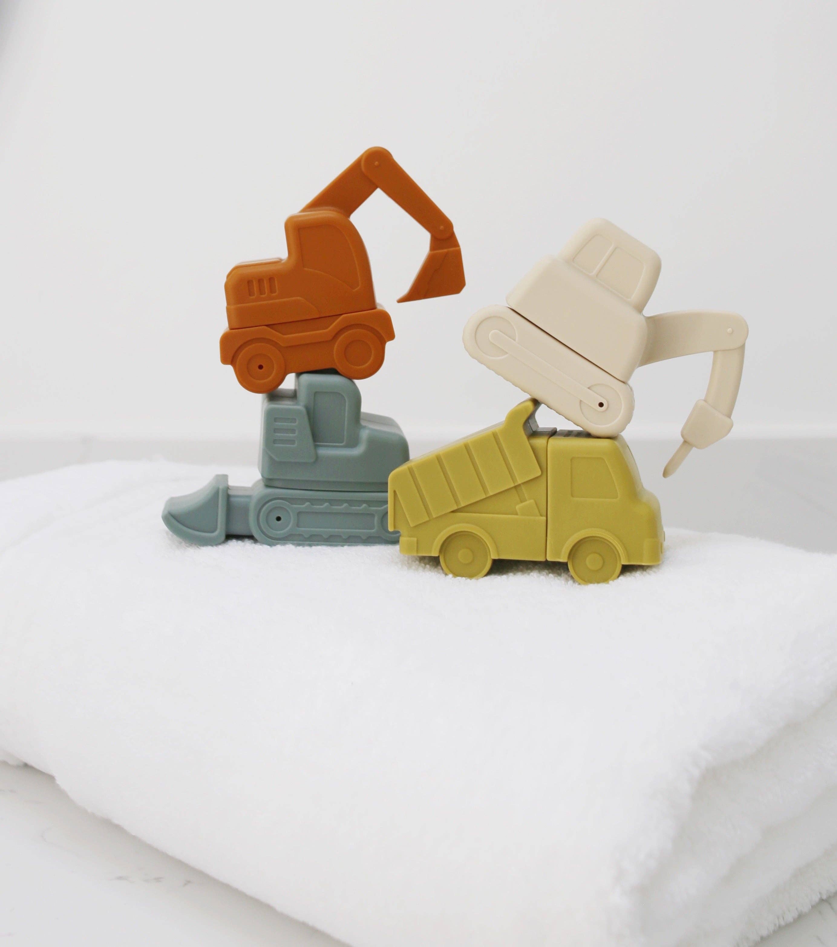 Marlowe & Co - Wholesale Bath Toy - Baby - Construction Vehicle Mold Free Silicone Bath Toy Set 12