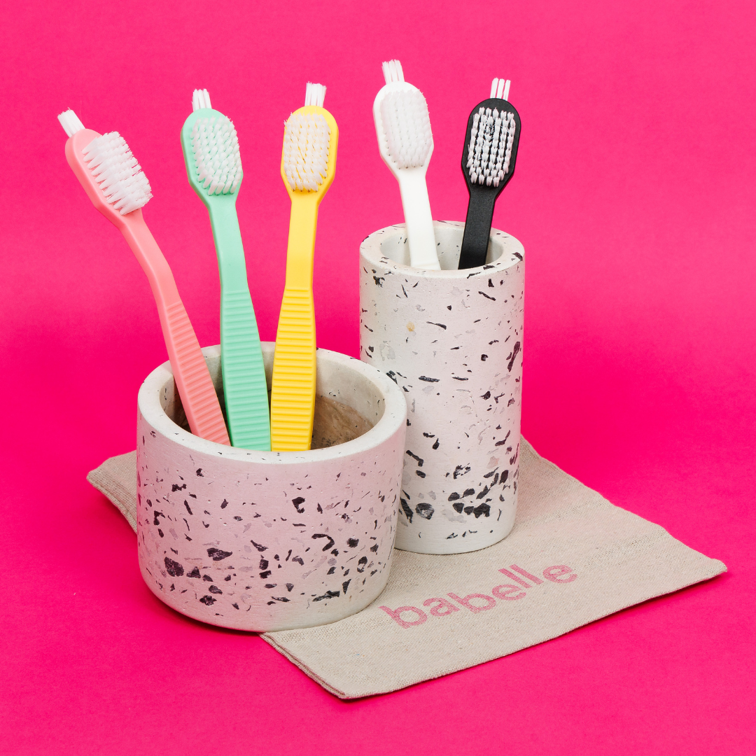 Babelle For Dogs – wholesale Pet cleaning supplies – The Lickmat Scrubber - Lickmat Brush - Cleaning Brush3