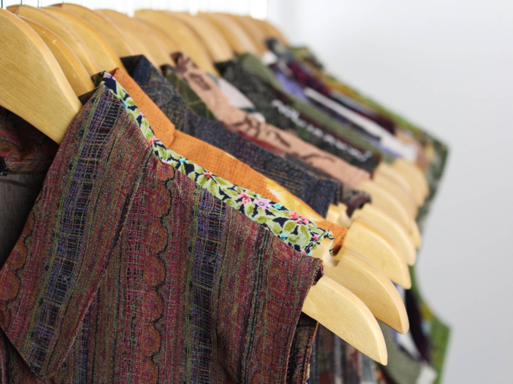 Sun's Out! - Wholesale Button Down Shirt - Women's - Reworked Vintage Sleeveless Button Up Blouse - Cinched6