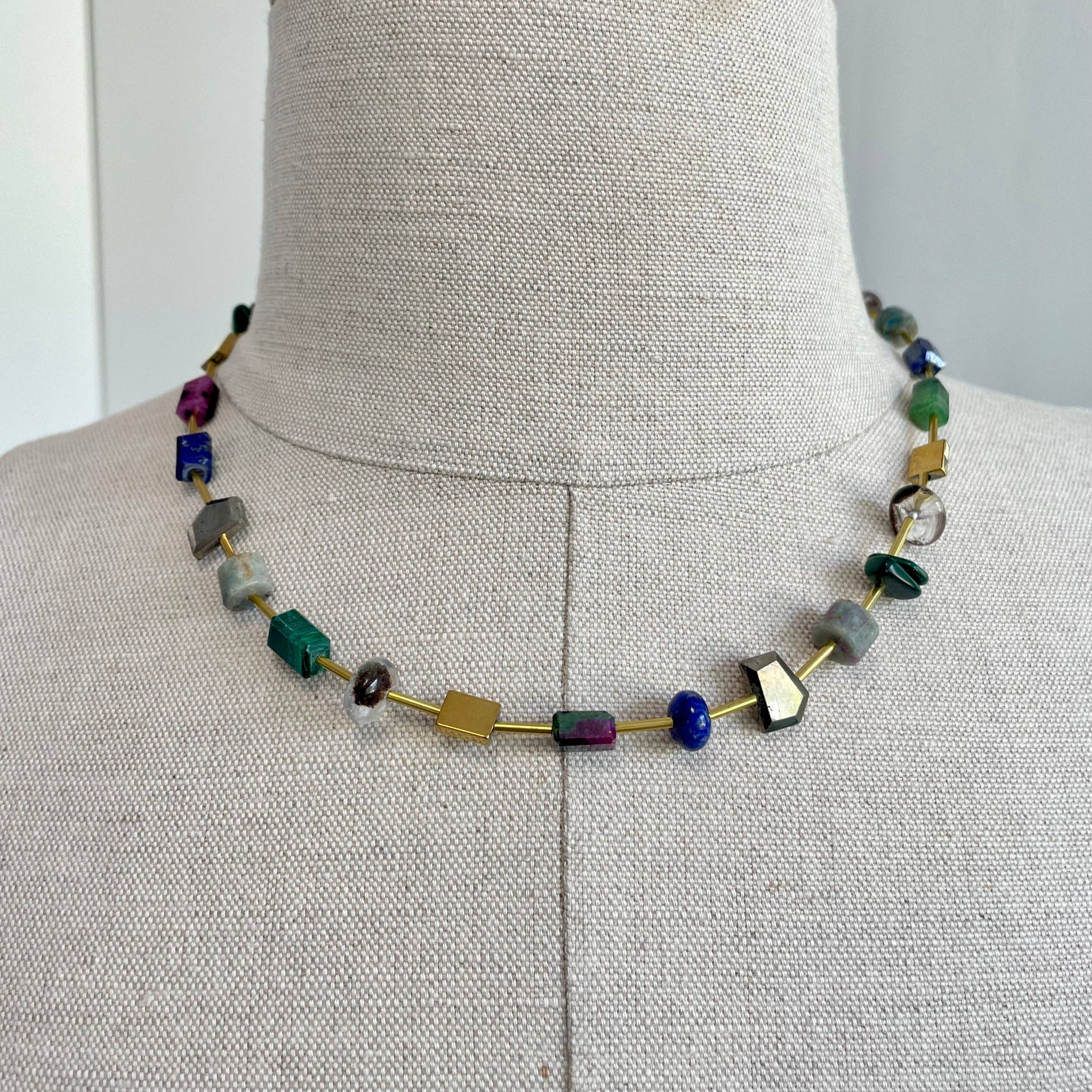 Hailey Gerrits – wholesale Beaded/pearl necklace – FW23 Surya Necklace1