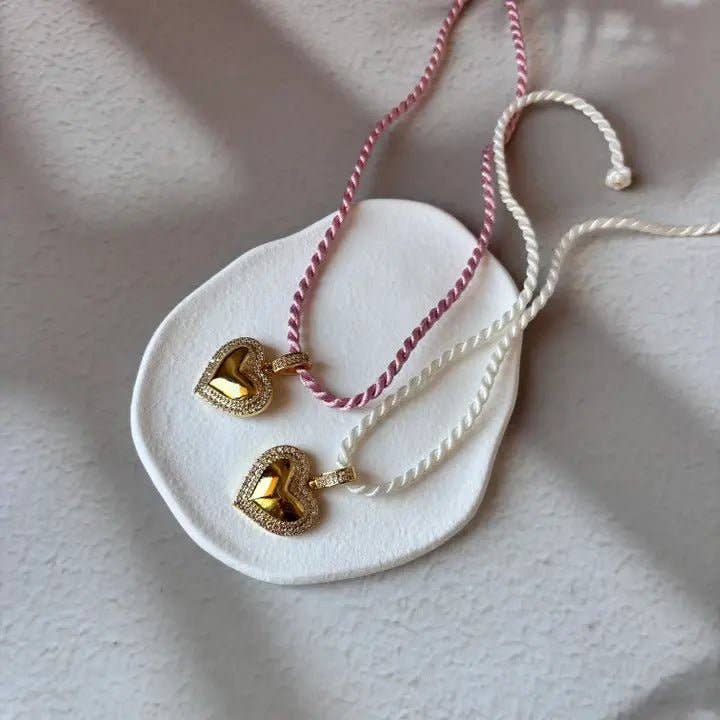 OE! - Wholesale Pendant/Charm Necklace - Heart’s Embrace - collana4