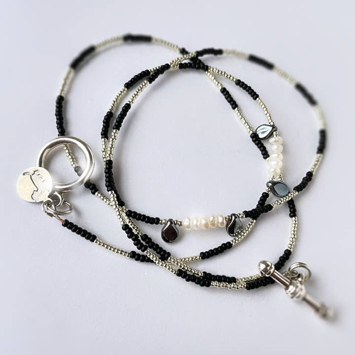 2022-A01-038 - Pulseira de Envoltório Siena - Prata - Preto mate - Pérolas por atacado de Petite Marie Jewelry