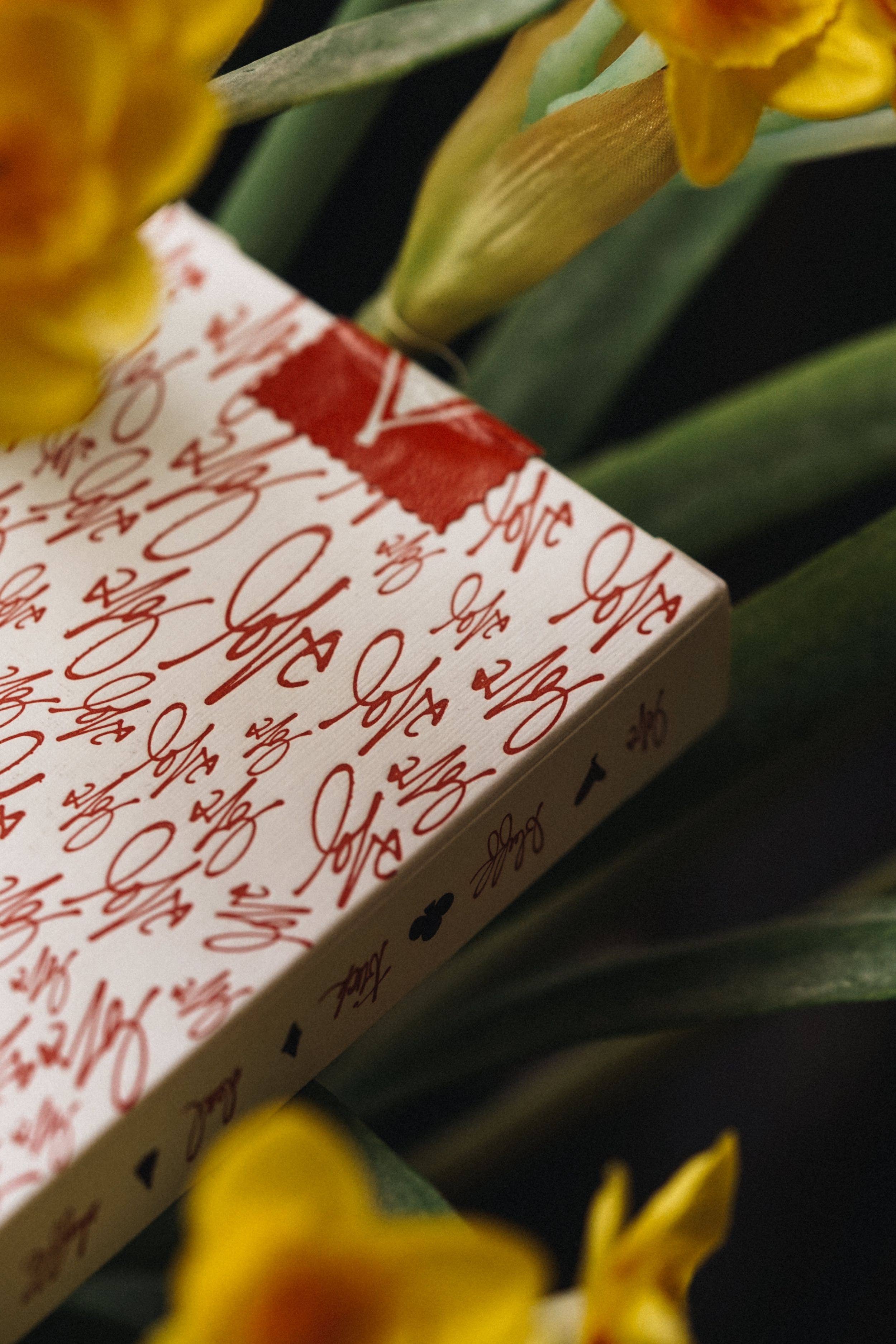 theory11 - Wholesale Playing Cards - Love Me7