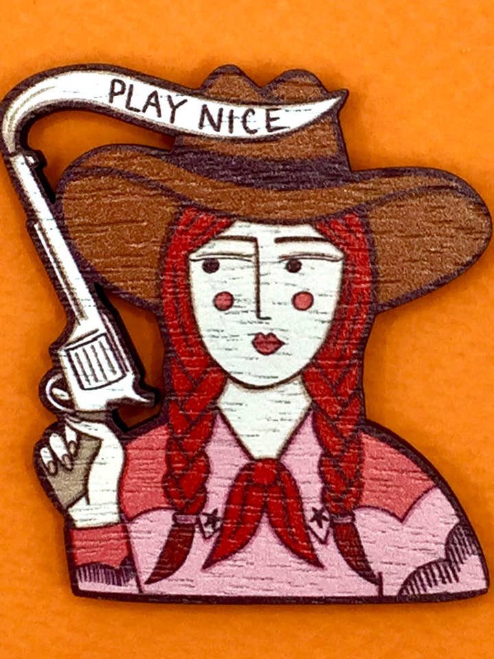 Broche en forme d'épingle Cowgirl pour la vente par Su Owen