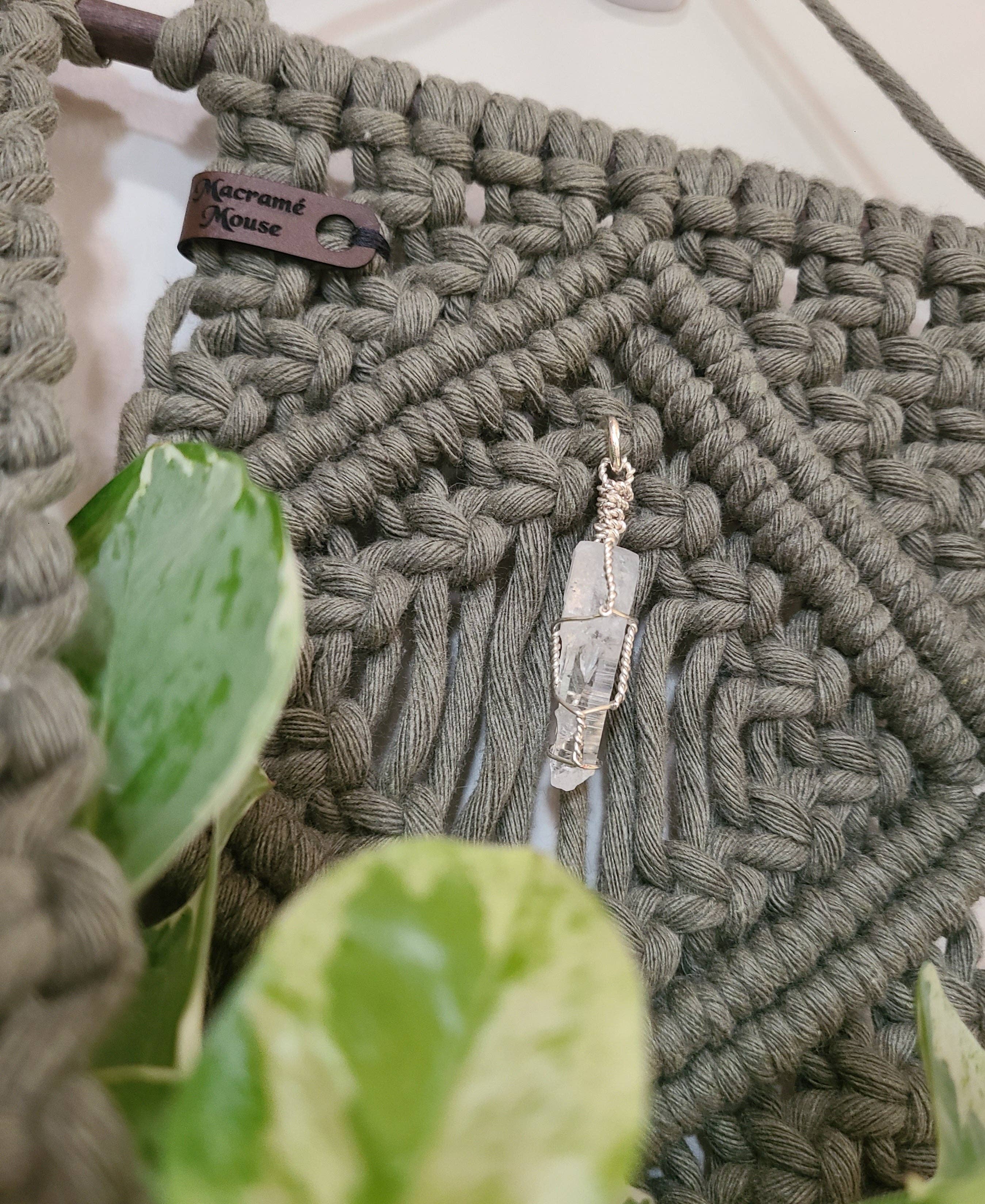 Macramé Mouse - Wholesale Hanging Planter - The Quartz - Wall Based Plant Hanger1