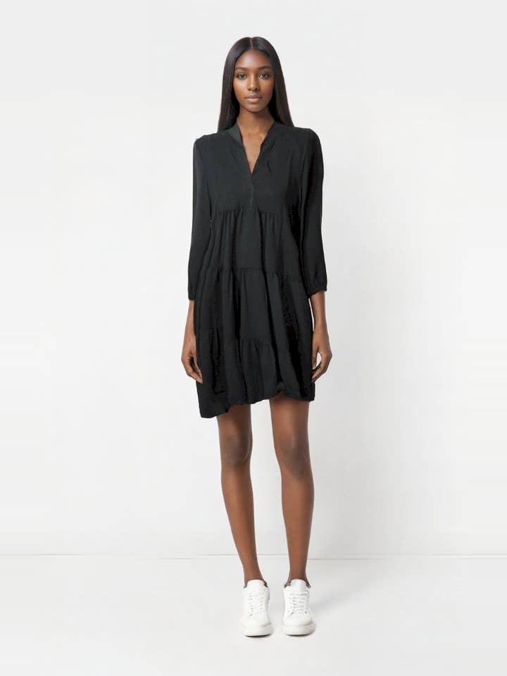 NINEF - Wholesale Dress - Women's - Chic Sunset Shift Dress - Versatile & Vibrant3