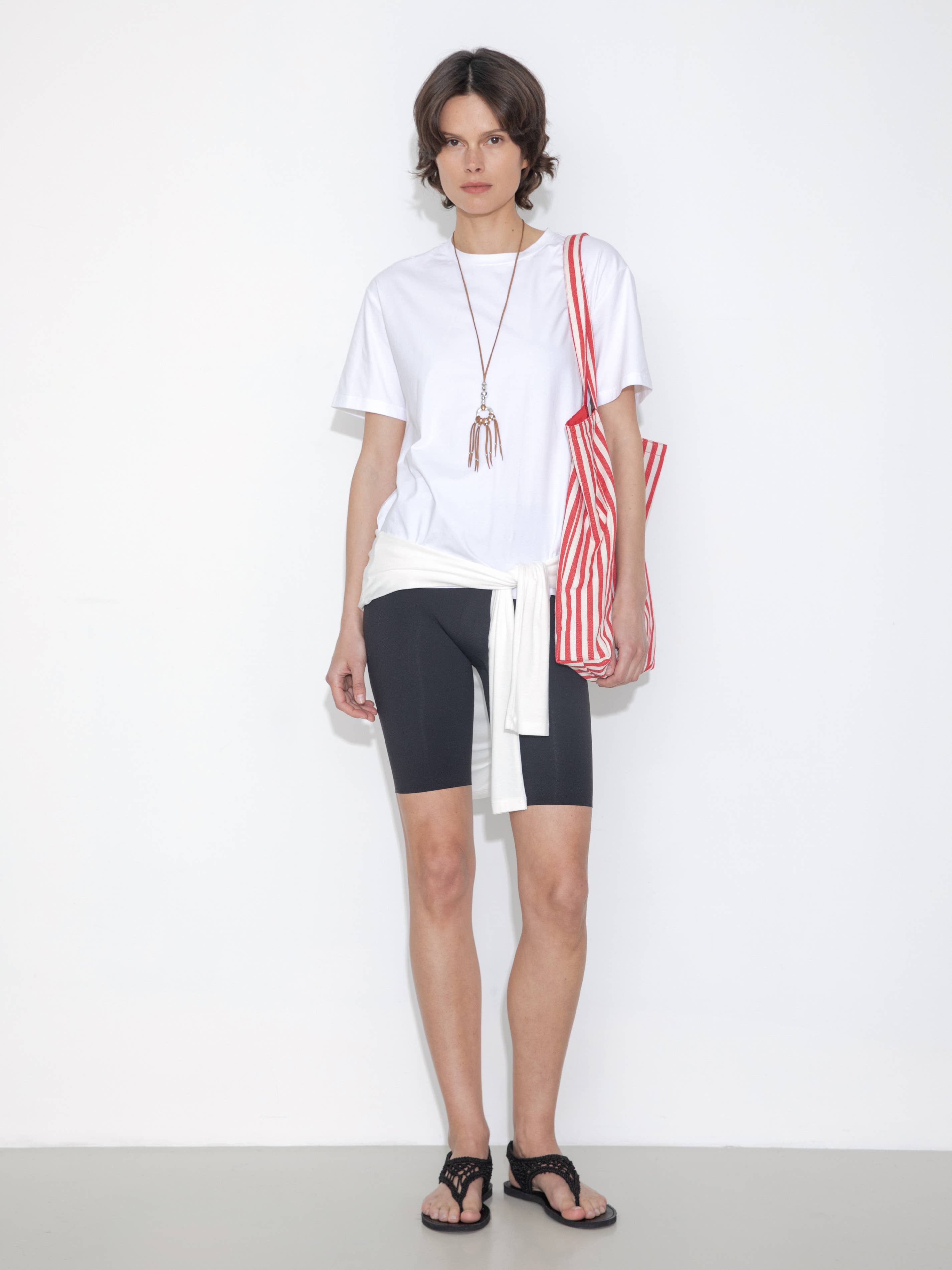 CUBIC – wholesale T-shirt – women's – C BY CUBIC Oversized Crew Neck Solid T-Shirt15