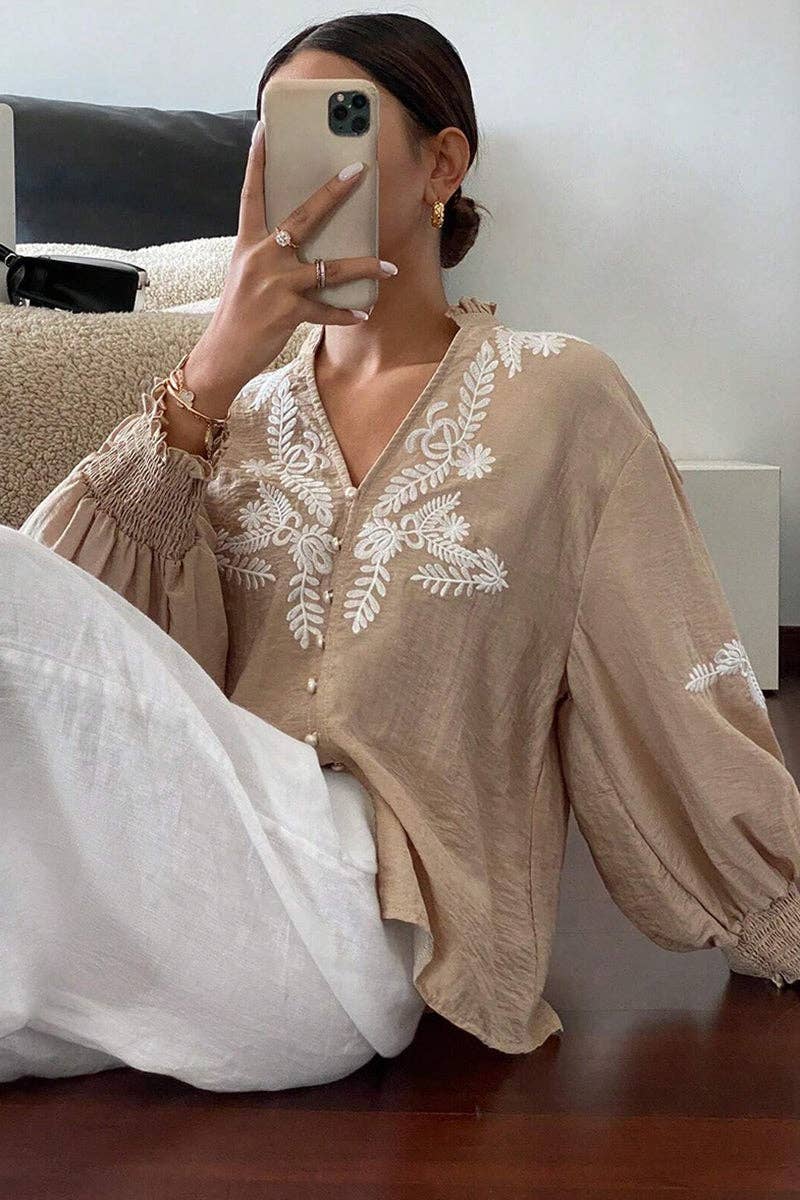 Mccolin – wholesale Buttoned-down shirt – Women's – Patterned Button-Down Blouse9