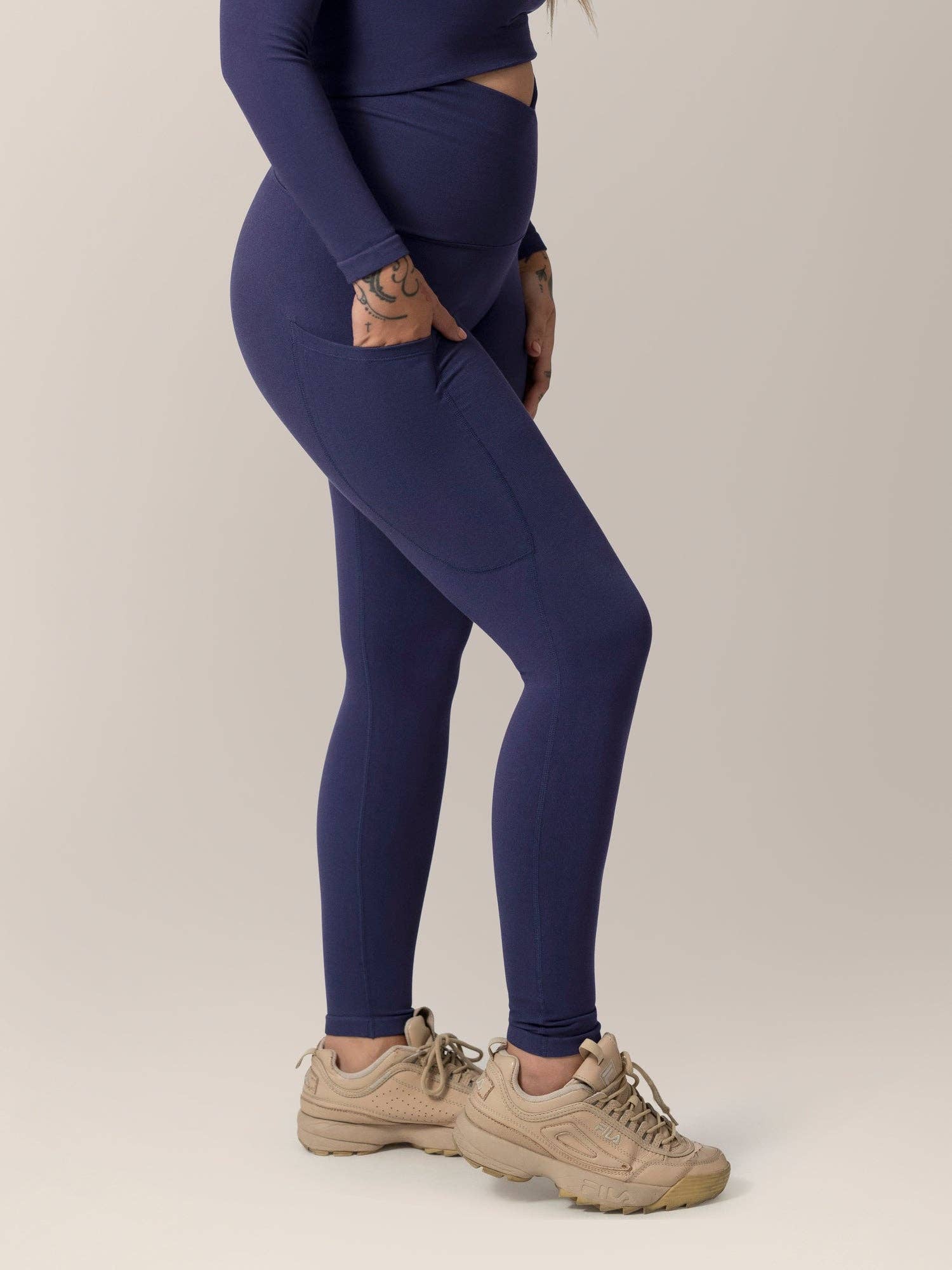 Kindred Bravely - Wholesale Fashion Leggings - Maternity - Sublime®️ Bamboo Maternity & Postpartum Crossover Legging4