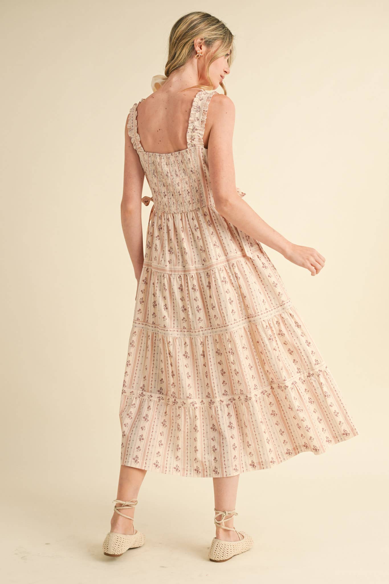 &MERCI - Wholesale Dress - Women's - RUFFLED STRAP FLORAL MIDI DRESS WITH SIDE TYING BOWS MDR358642