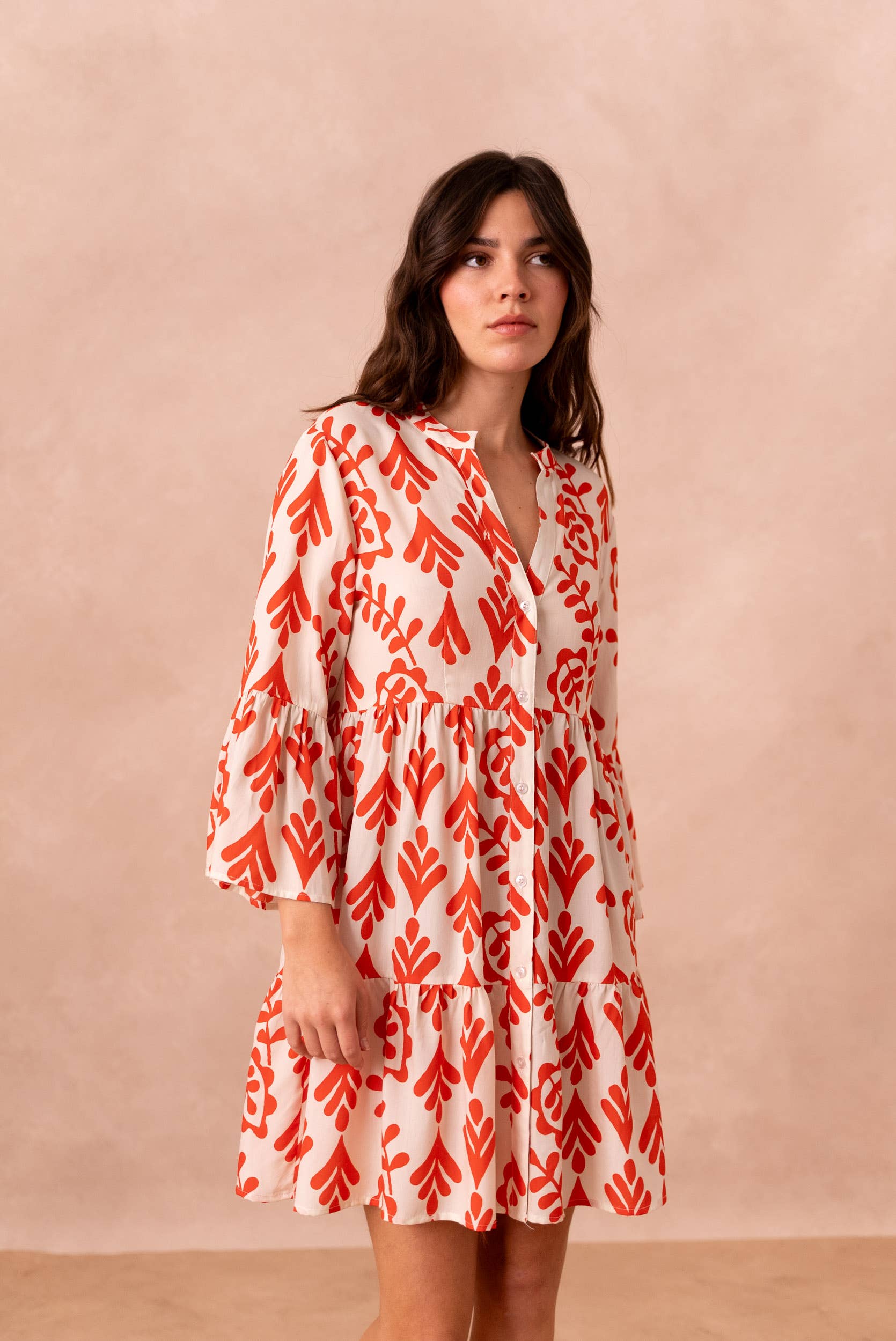 Attentif Paris - Wholesale Dress - Women's - V-neck printed short dress with long sleeves3