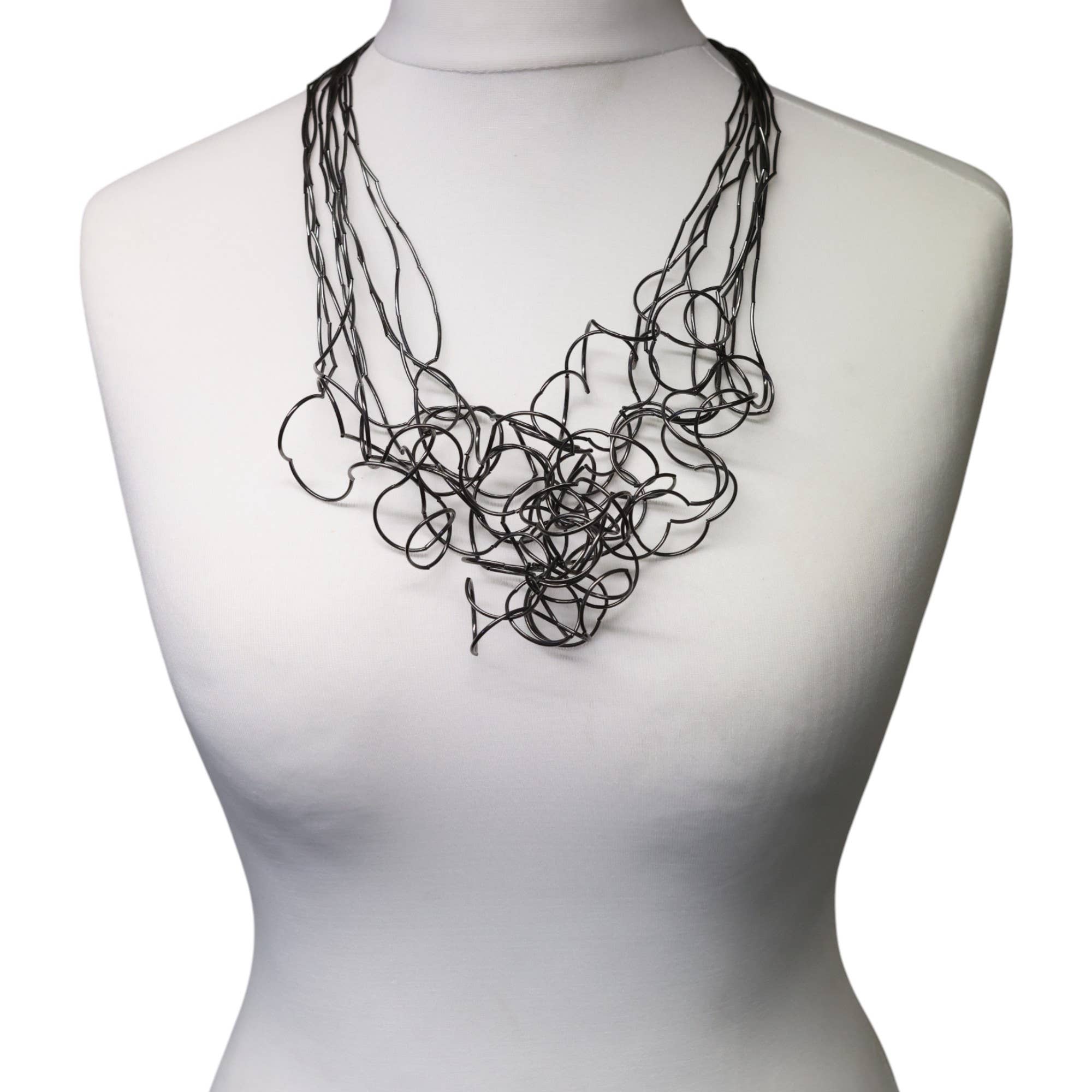 Jess & Lou – Großhandel Statement-Halsketten – Statement Multi-Strang Halskette NK212