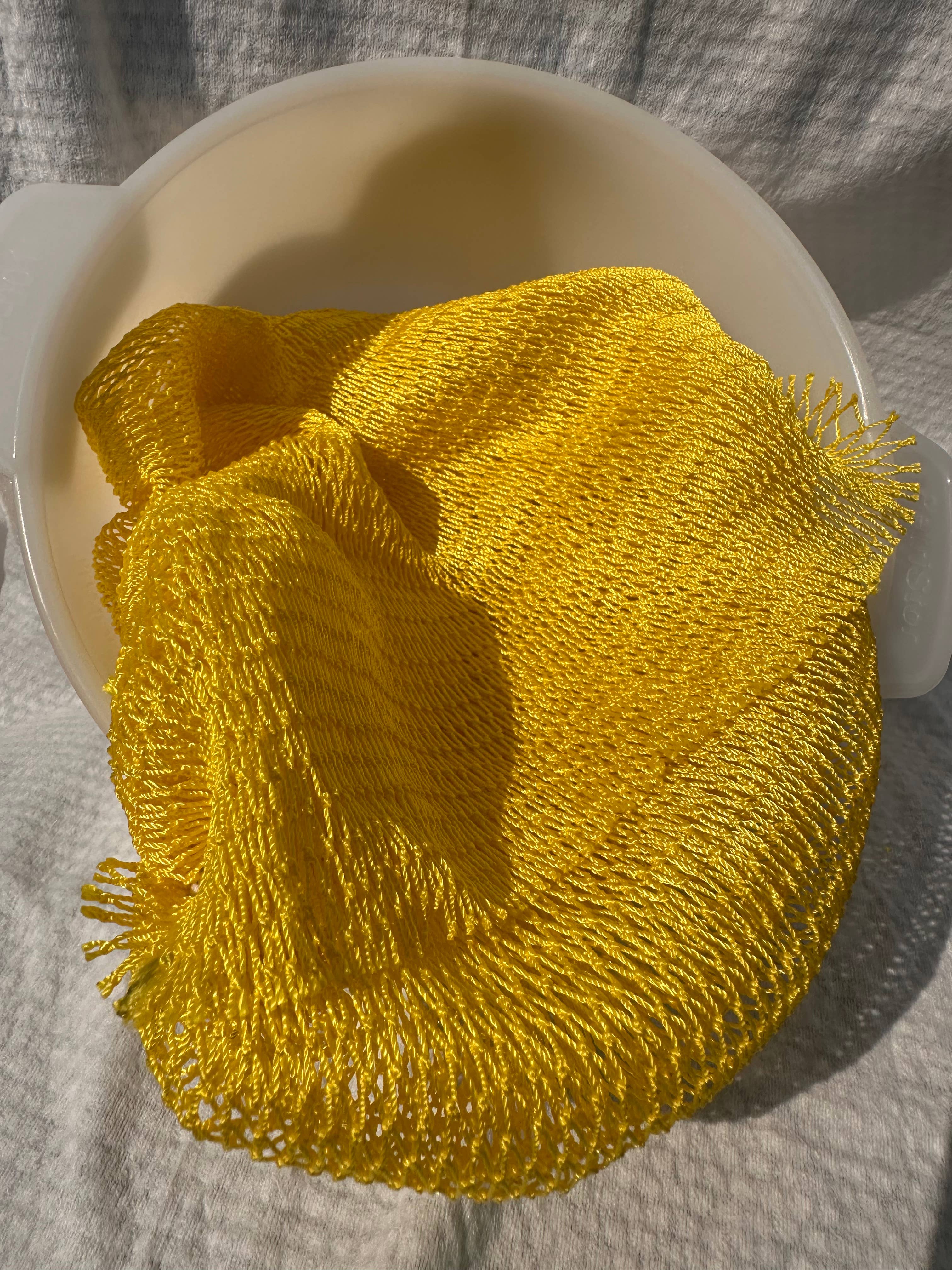 Fiori Essentials&Co – wholesale Bath pouf/sponge – Ghana African net Sponge with nets4