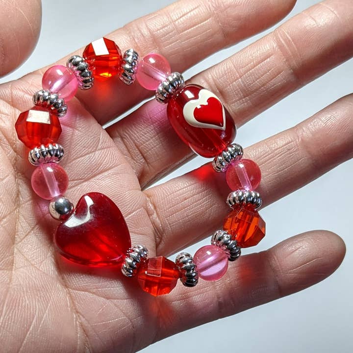 Fiona Accessories – Engroshandel Perlearmbånd – Børn – Hjerte Børn Armbånd Håndmalet Beaded Red Heart3
