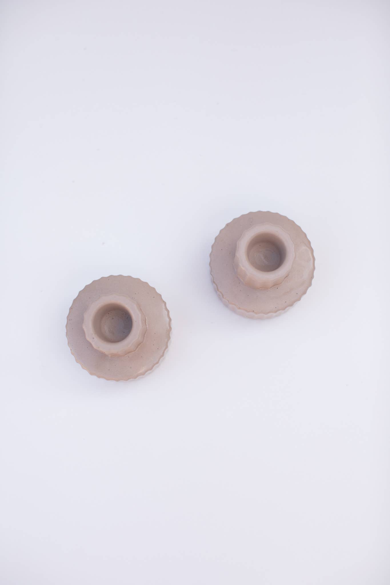 fig + stone – wholesale Ljushållare – Heartwell avsmalnande ljusstake11