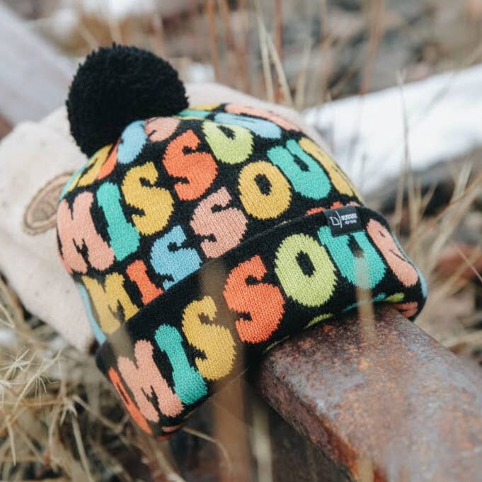 Bonnet à pompon coloré MISSOURI - Chapeau d'hiver tricoté chaud pour la vente par Northern Icons Creations INC