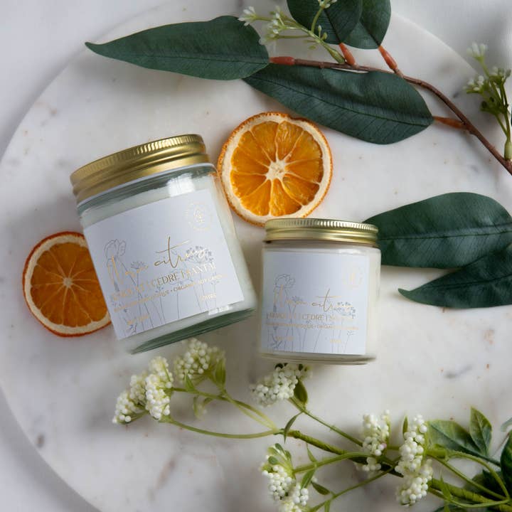 Bougie Kumquat & Santal 8oz pour la vente par Staygroundedco