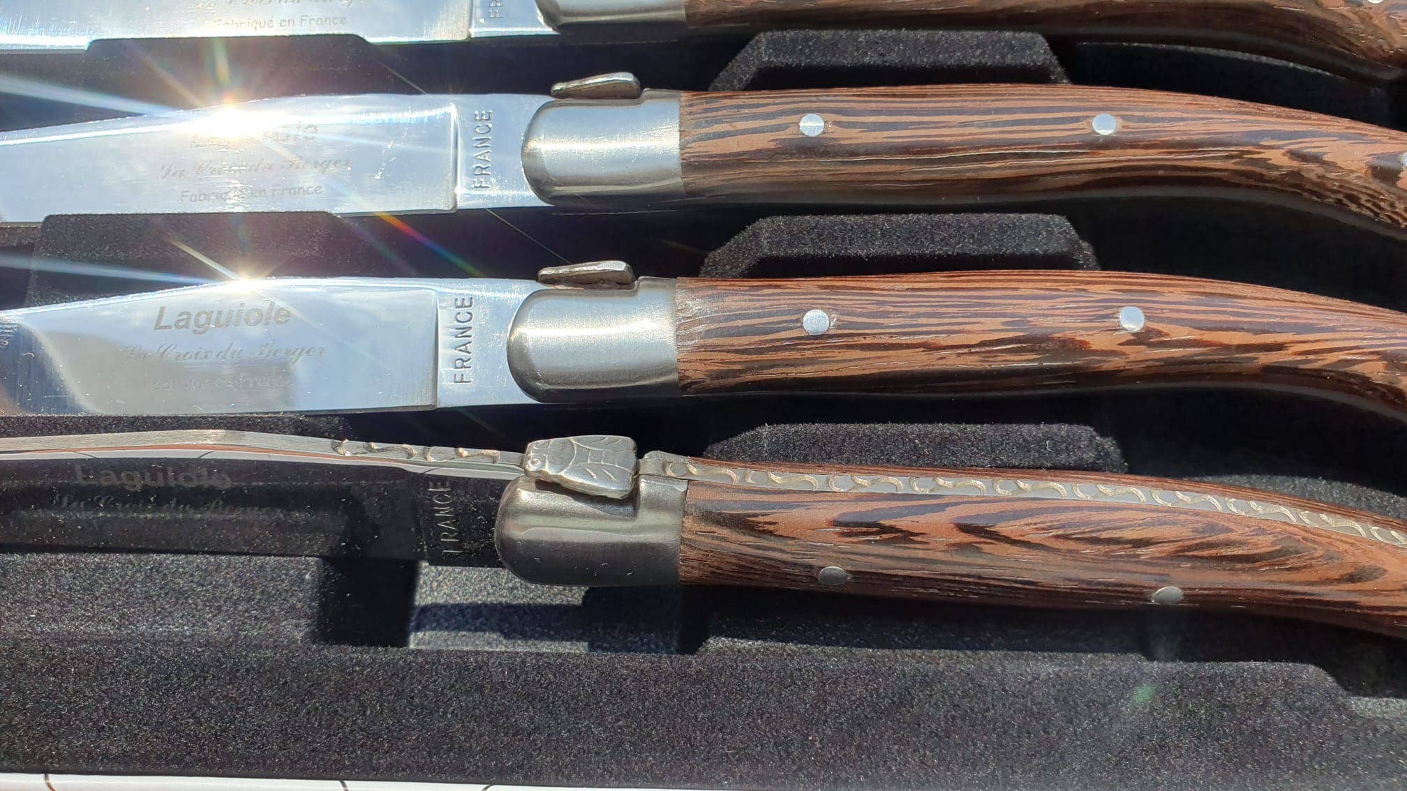 Allweneedis group LTD – wholesale Kökskniv – Wengé Laguiole köttknivar i trä, set om 68