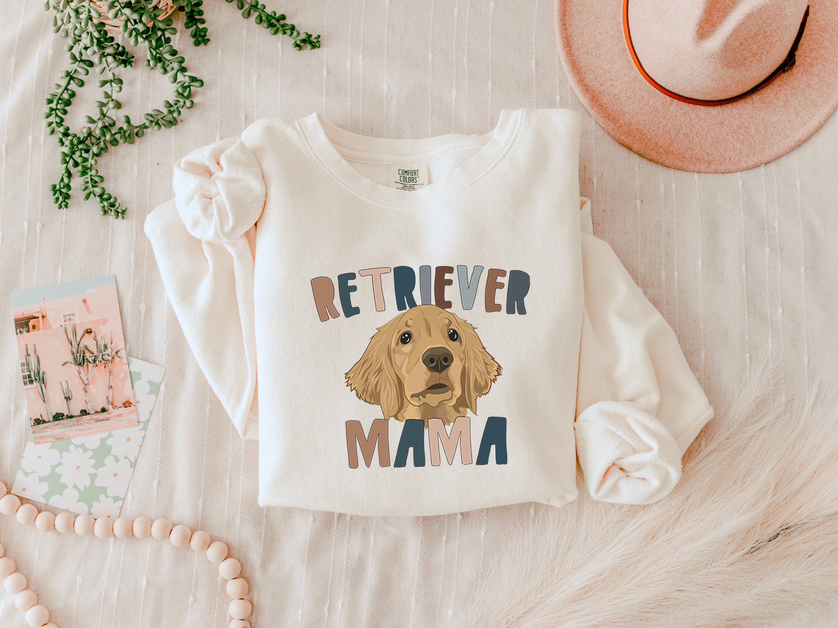 Verita Culture - Wholesale Graphic Sweatshirt - Women's - Golden Retriever Cute Dog Mom Comfort Colors Sweatshirt