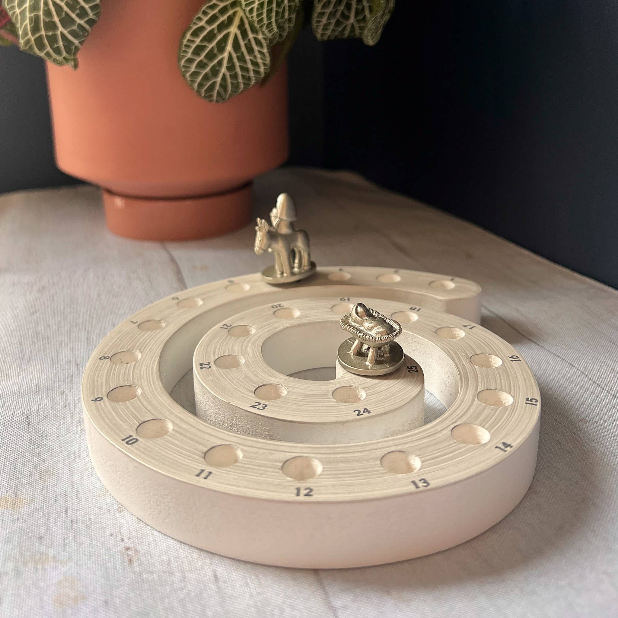 Abbey + CA Gift – wholesale Advent calendar – Spiral Christmas Countdown1