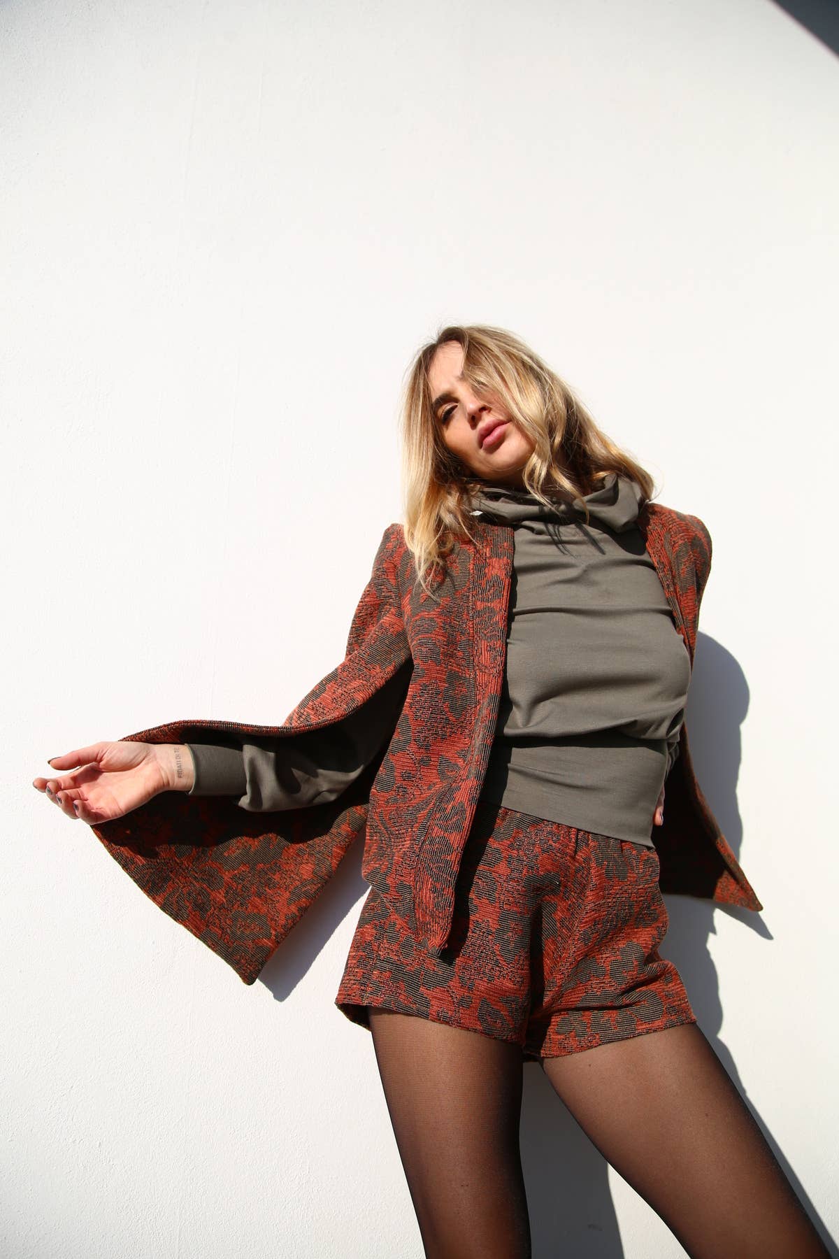 A4040 CULOTTE DAMASK SALMON FLOWERS for wholesale on Faire1