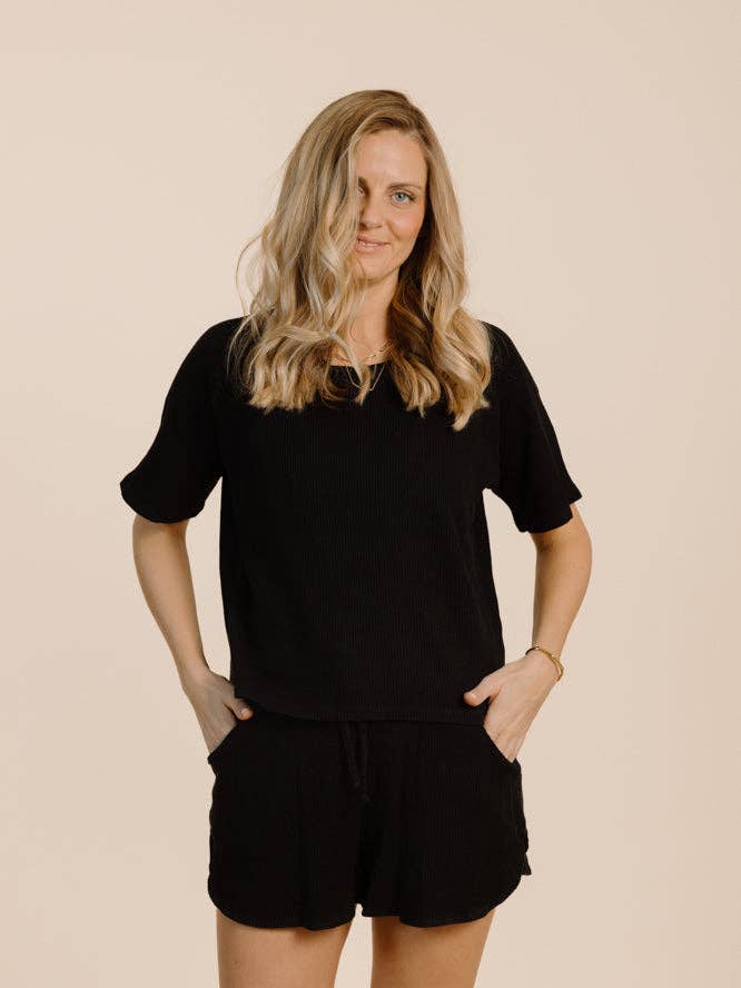 Svart topp med rak passform från PURA Clothing för wholesale av PURA Clothing