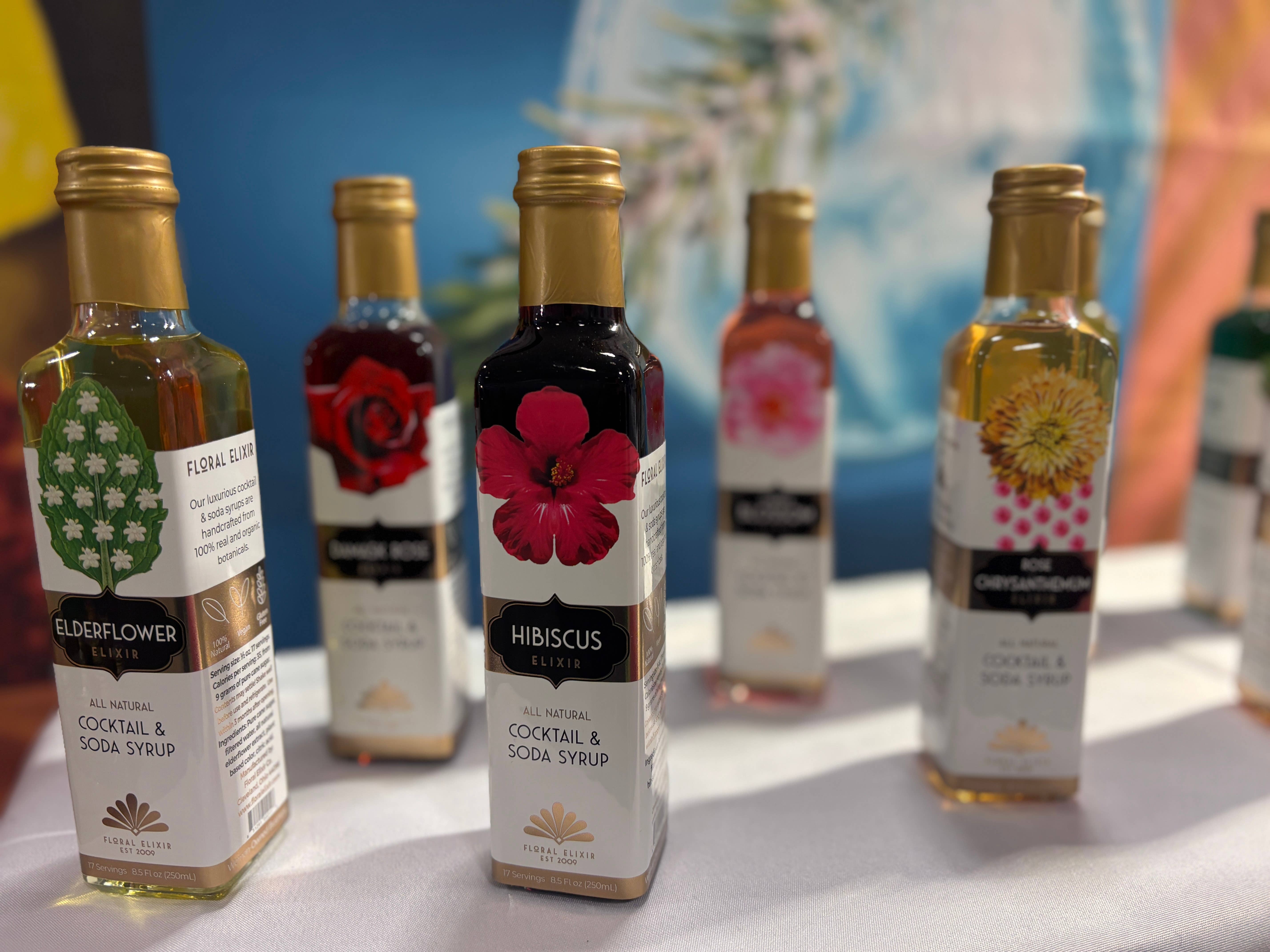 Floral Elixir Co. – Engroshandel Cocktailmix/sirup – Hyldeblomsteliksir. Helt naturlig cocktail & sodasirup.2