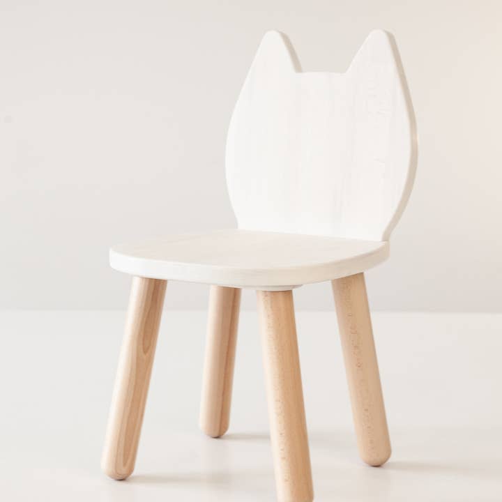 Hvidt træbørnestol - Træbørnestol for engroshandel hos ODEAS