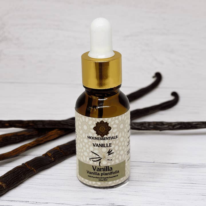 Vanilla Essential Oil - 15ml for wholesale by Mounessentials