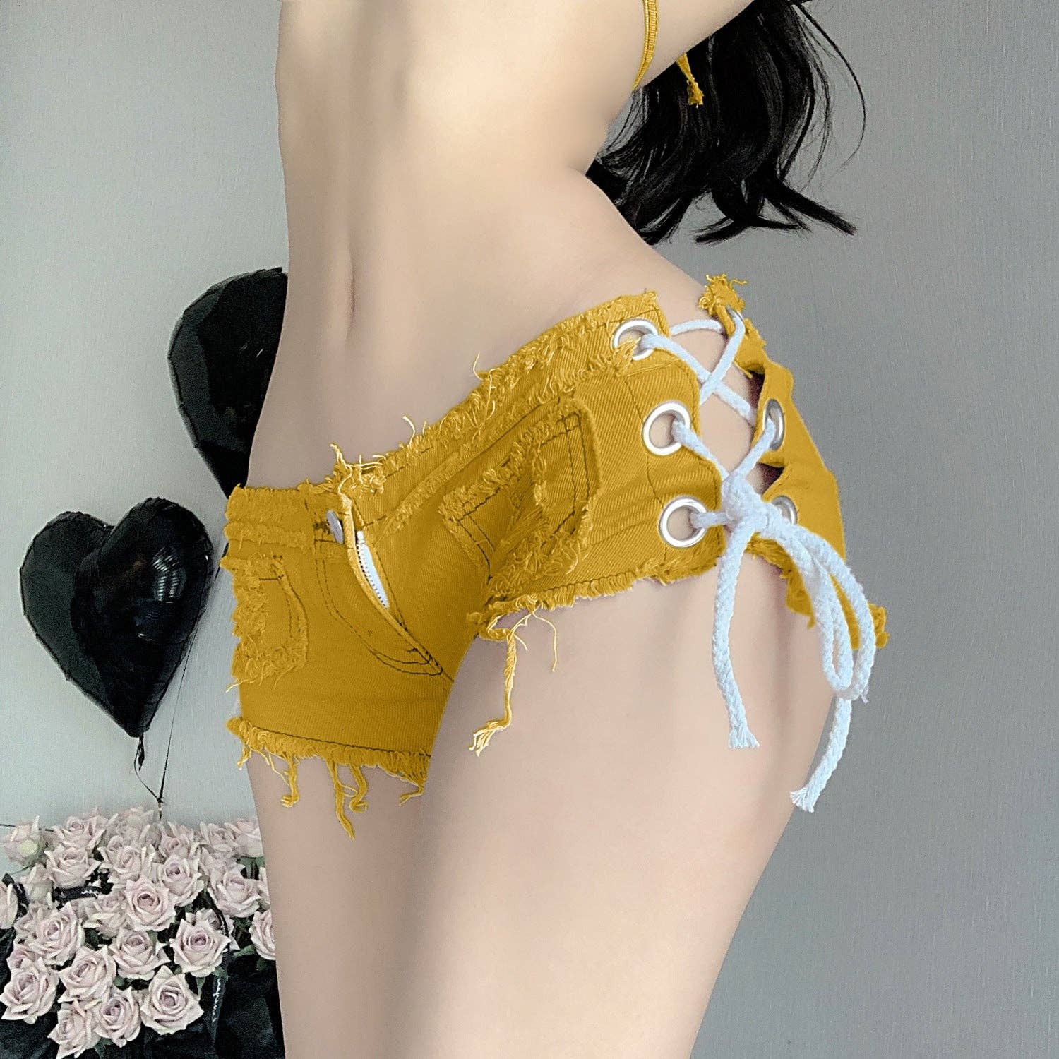 Tourtiwi – wholesale Shorts – Dam – Sexiga superkorta jeans med låg midja med snörning3