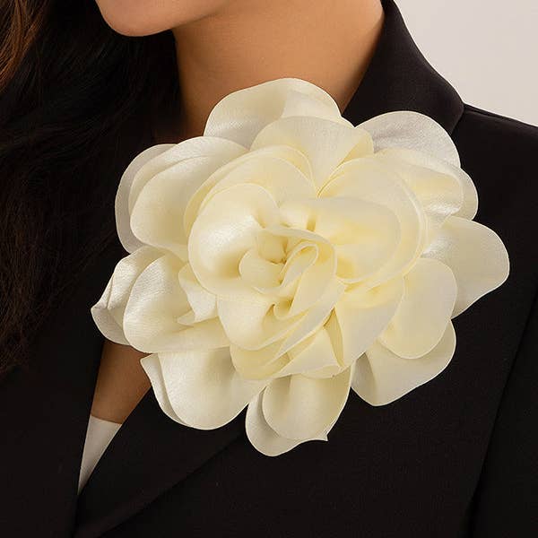 UZ Wholesale Store - Vendita all'ingrosso Spille - Spilla a forma di fiore monocromatica13