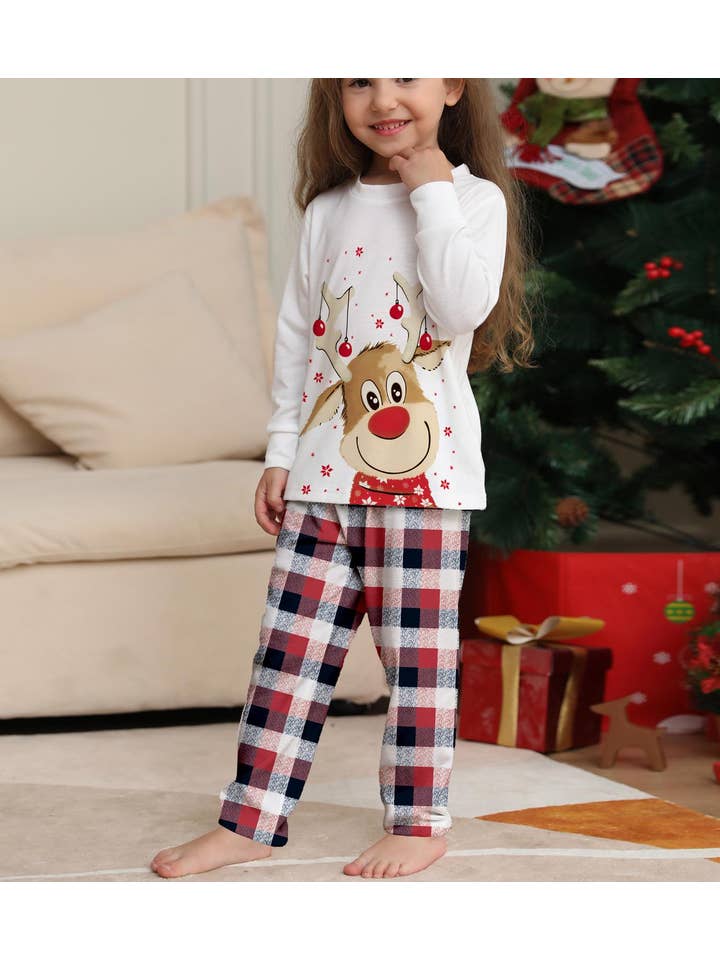Anna Kaci Wholesale - Wholesale Sleepwear set – Unisex - Family Matching Christmas Reindeer Plaid Pajama Set13