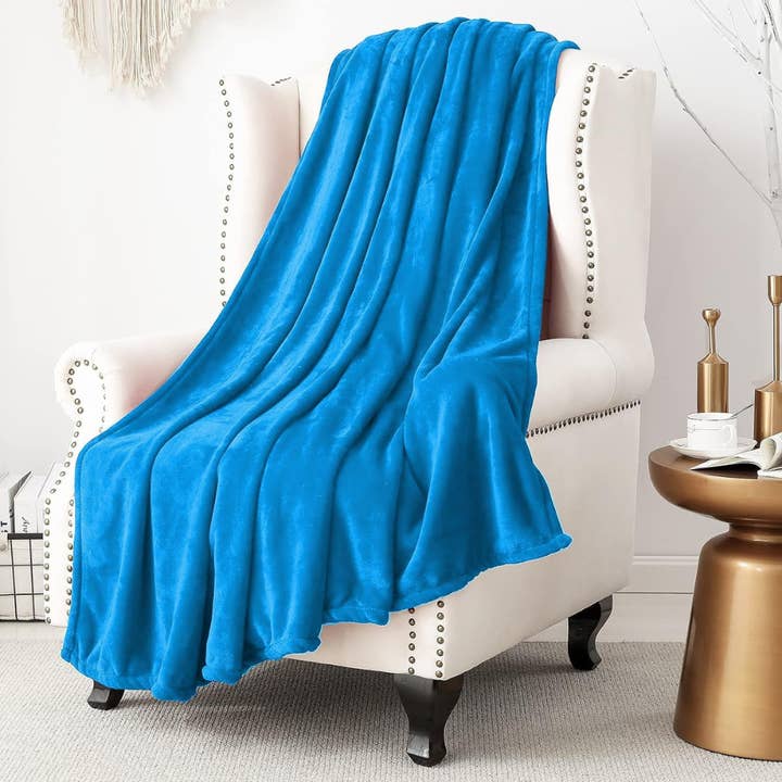 Plain Turquoise Flannel Fleece Throw Blanket –Soft & Plush for wholesale by The Fitted Sheets