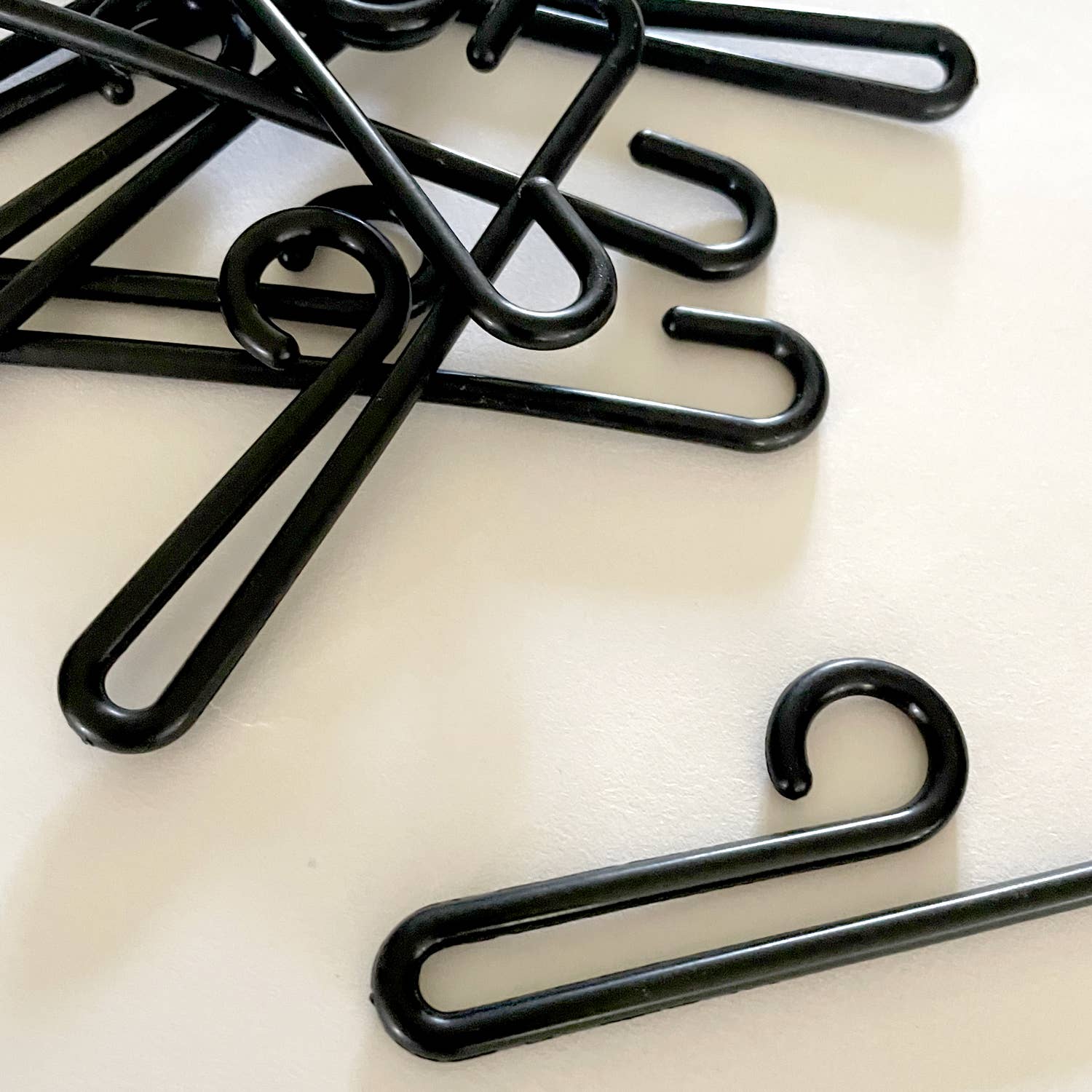 Merle Works – wholesale Clothes hangers – Sock Hangers for Display3