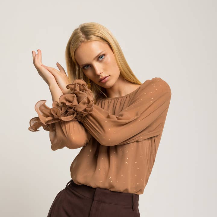 Luanda romantic blouse for women and other Purchase Wholesale camiseta feminina 100 algodao. Free Returns & Net 60 Terms on Faire trending on Faire.