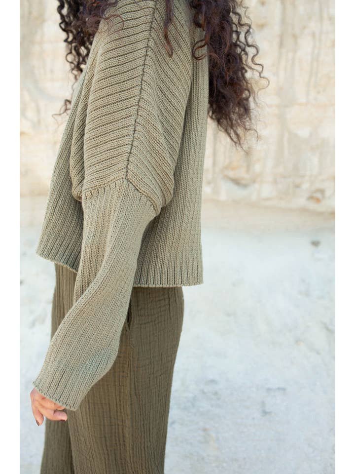 Honest Cotton - Wholesale Knit Sweater - Women's - Mock Neck Crop Sweater | Cotton Knit