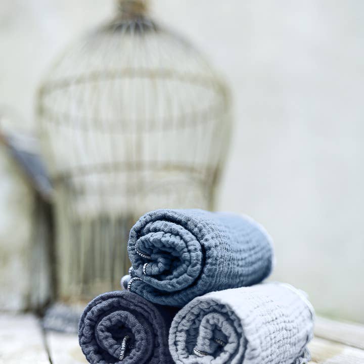 Blackbird Makers - Wholesale Dinner & Cloth Napkin - Bitty Cloth