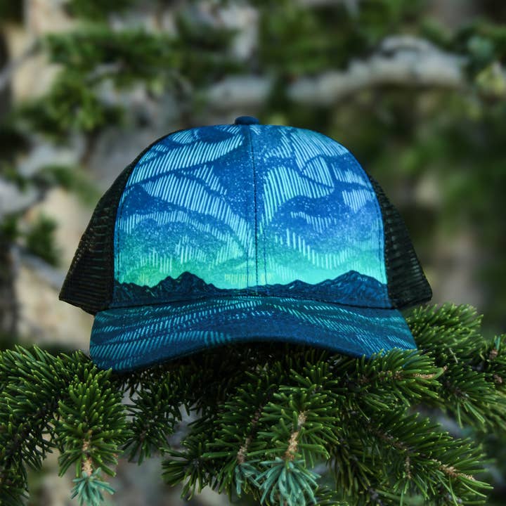 Alpinecho - Wholesale Trucker Hat - Unisex - Northern Lights Trucker Hat2