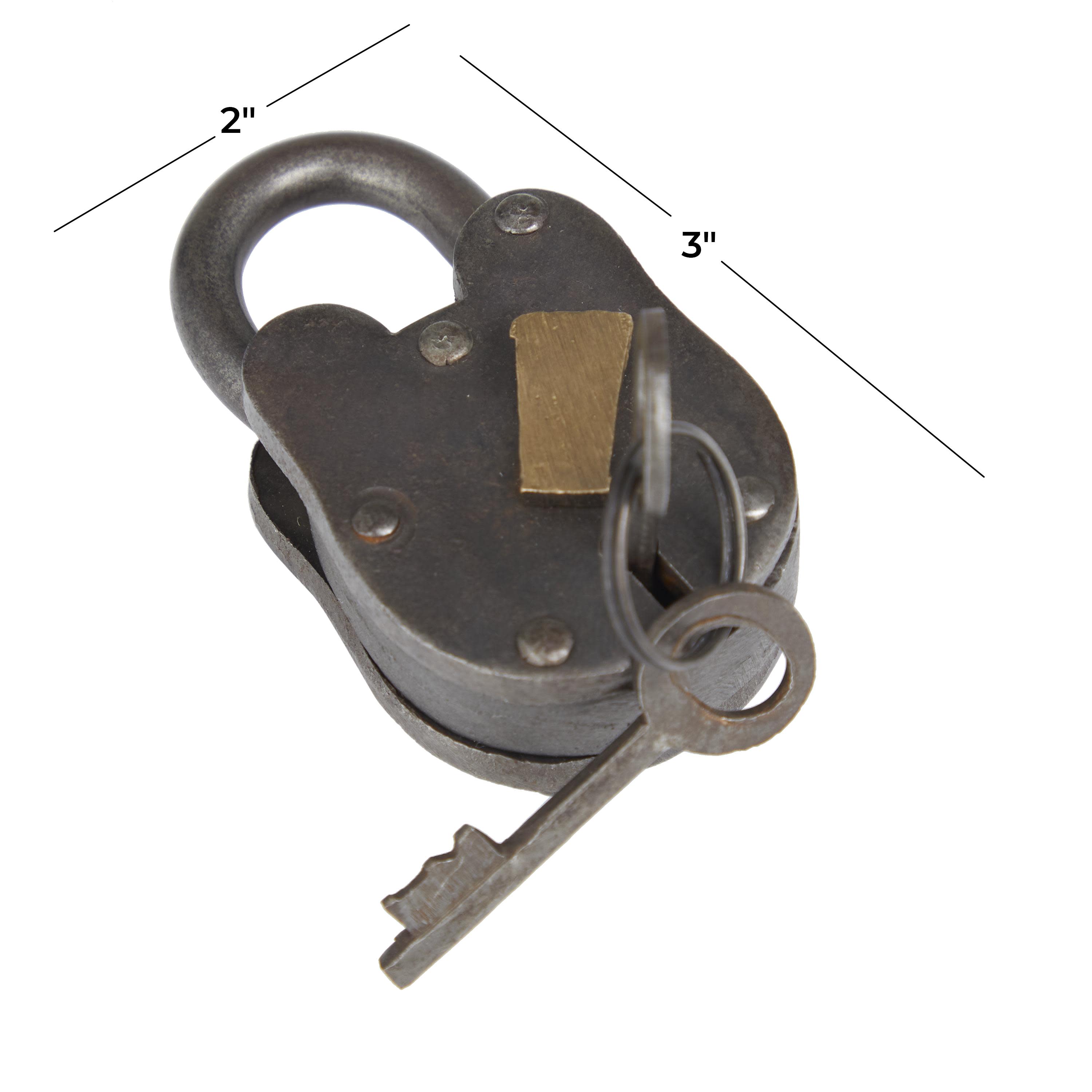 Import Corner – wholesale Decorative tabletop object – A-01103: METAL BRASS LOCK & KEYS 2"W, 3"H3